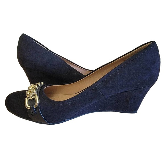 dexflex comfort Shoes - DexFlex Comfort Black Faux Suede Wedges 8.5